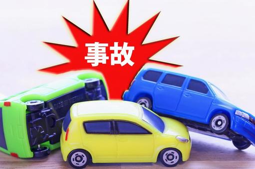 交通事故 頭痛 原因・むちうち 頭痛